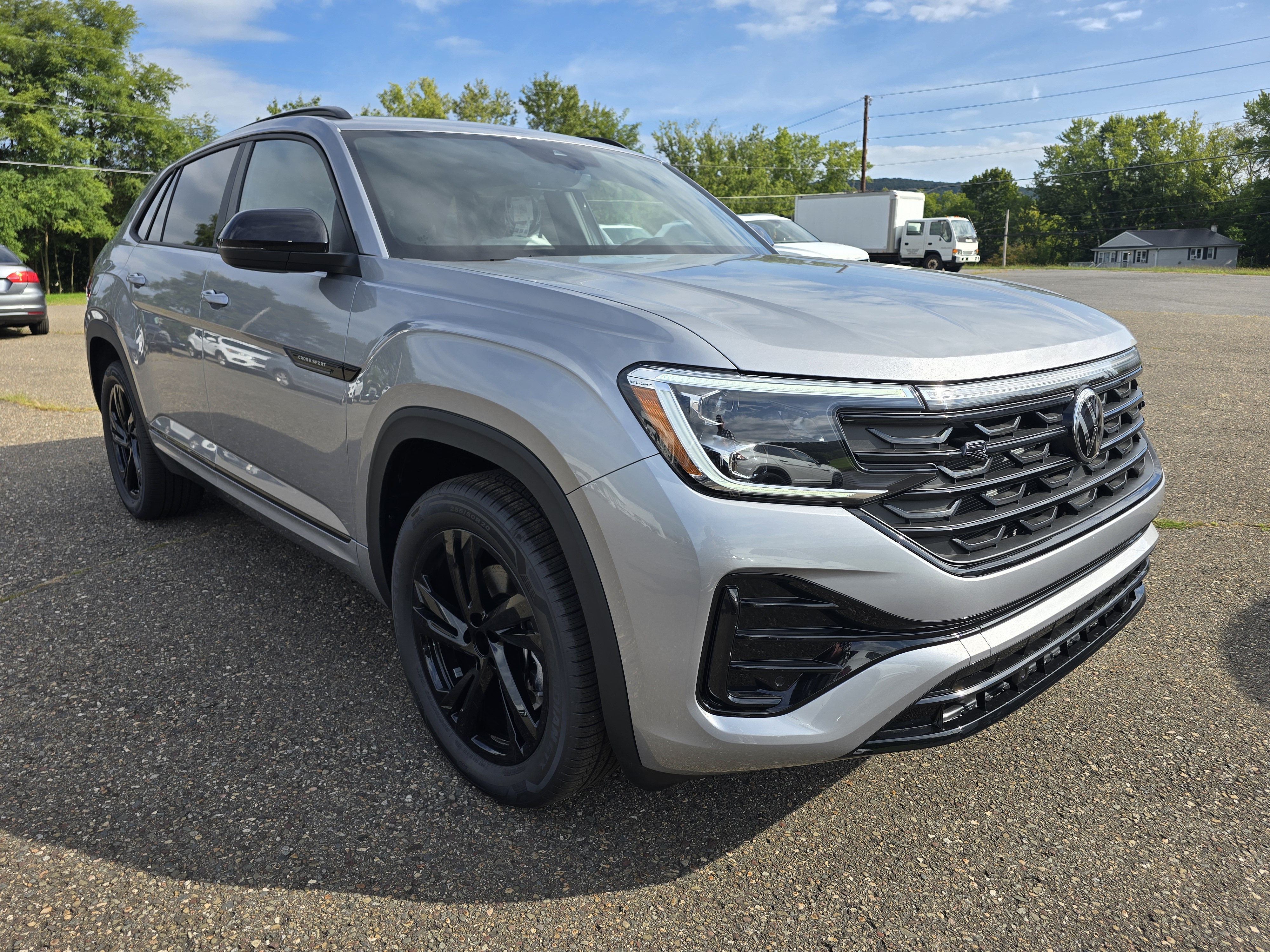 2026 Volkswagen Atlas Cross Sport 2.0T SEL R-Line Black 2.0T SEL R-Line Black 4MOTION