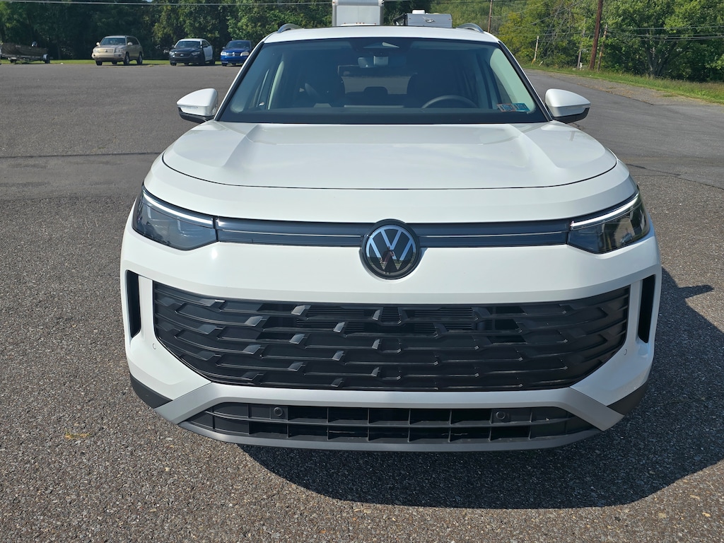 New 2026 Volkswagen Tiguan SE SUV