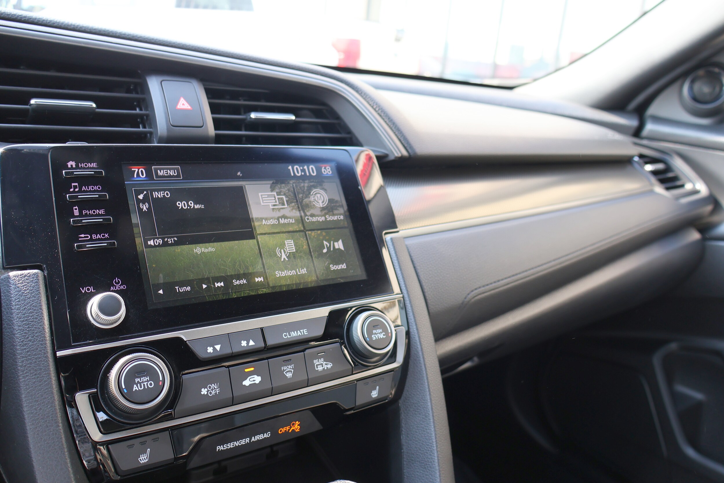 2019 Honda Civic Hatchback EX - Photo 20