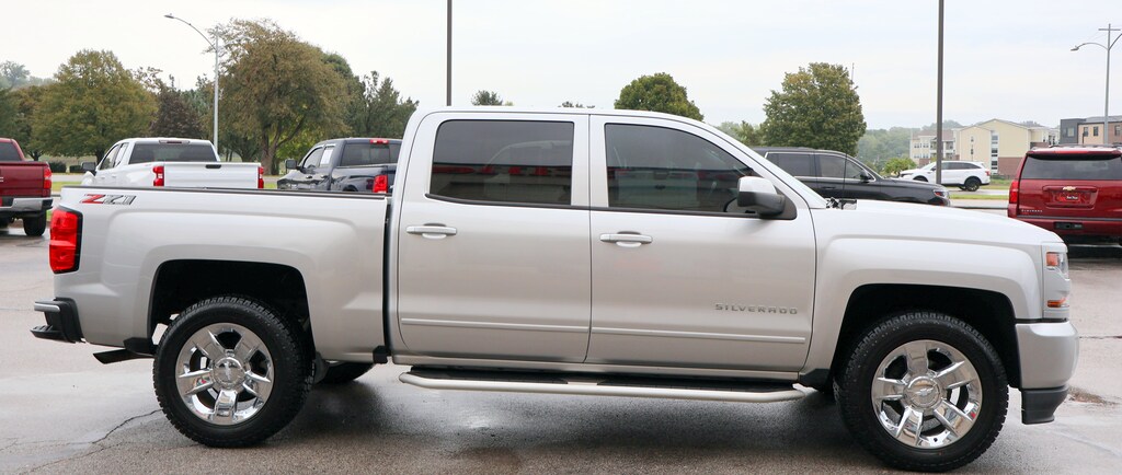 Used 2018 Chevrolet Silverado 1500 LT w/2LT Truck Crew Cab