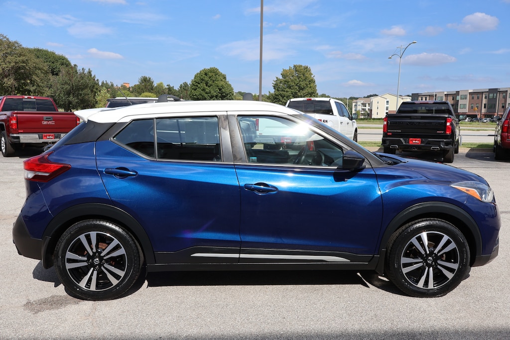 Used 2020 Nissan Kicks SR SUV