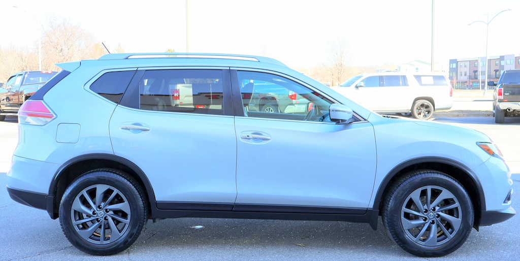 Used 2016 Nissan Rogue SL SUV