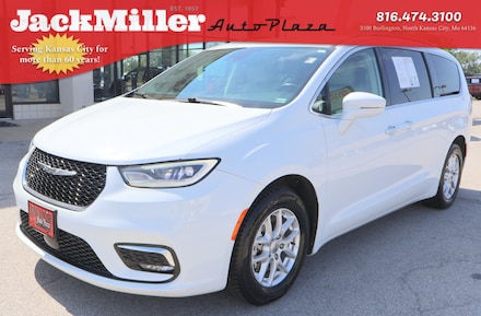 2021 Chrysler Pacifica Touring L Van Passenger Van