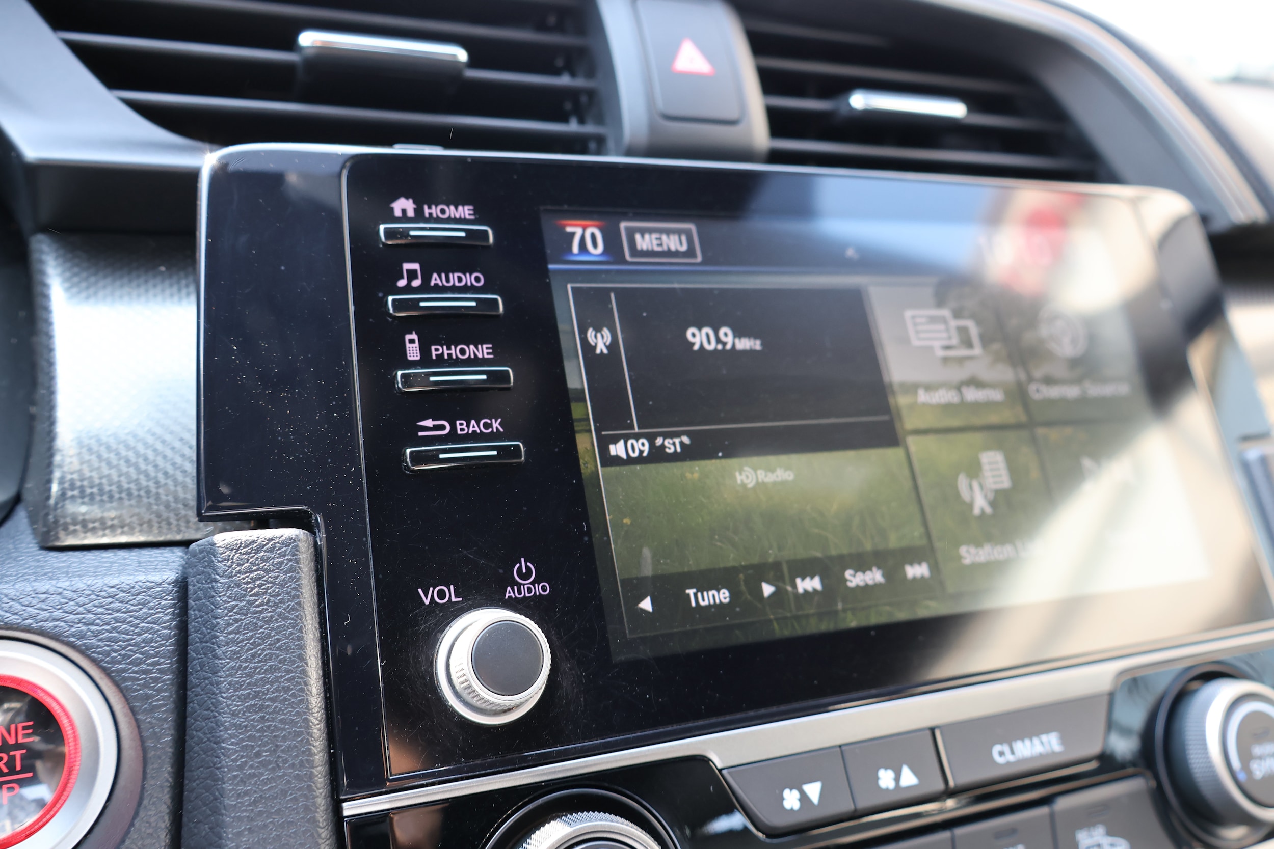 2019 Honda Civic Hatchback EX - Photo 18