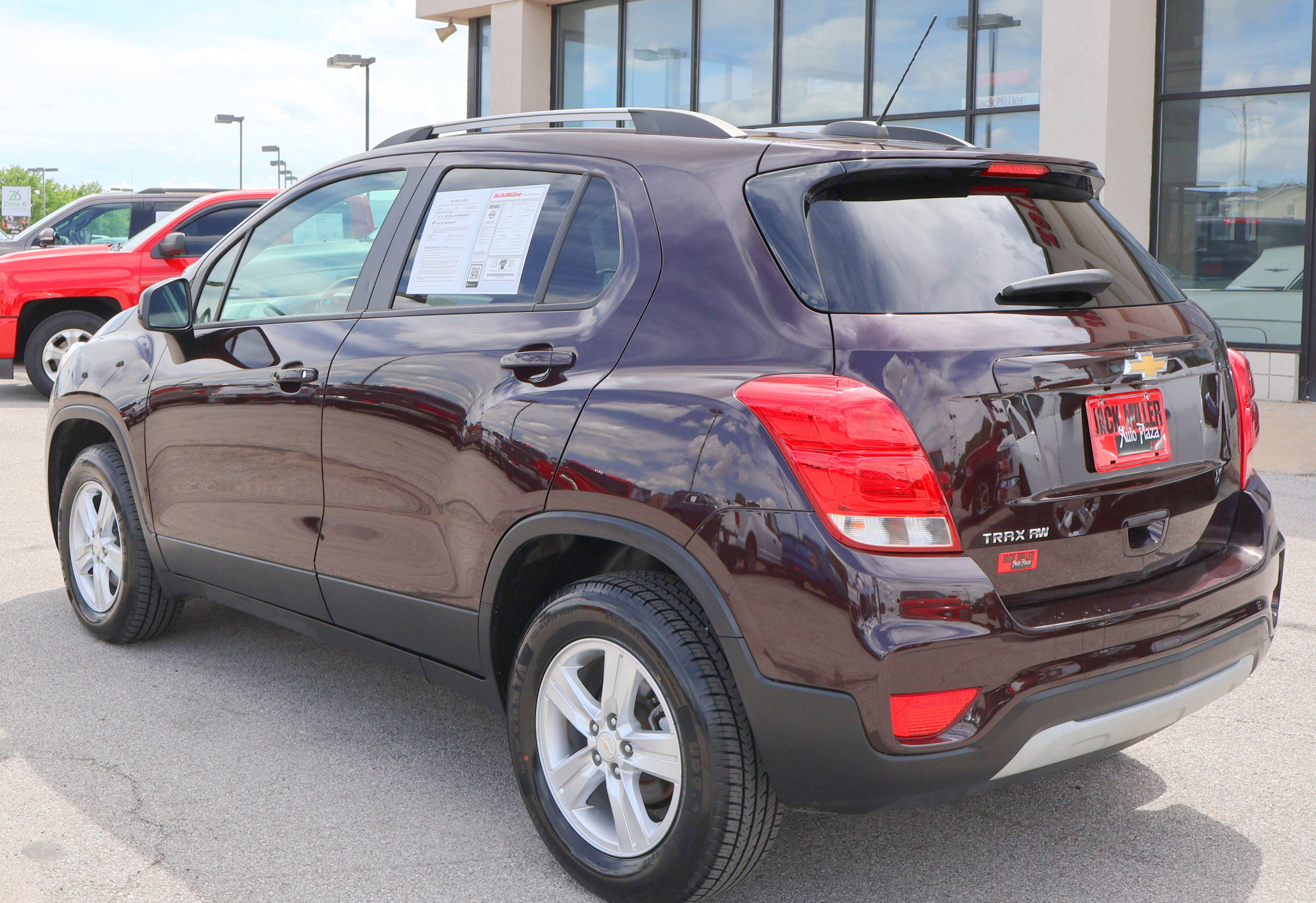 2022 Chevrolet Trax LT - Photo 9