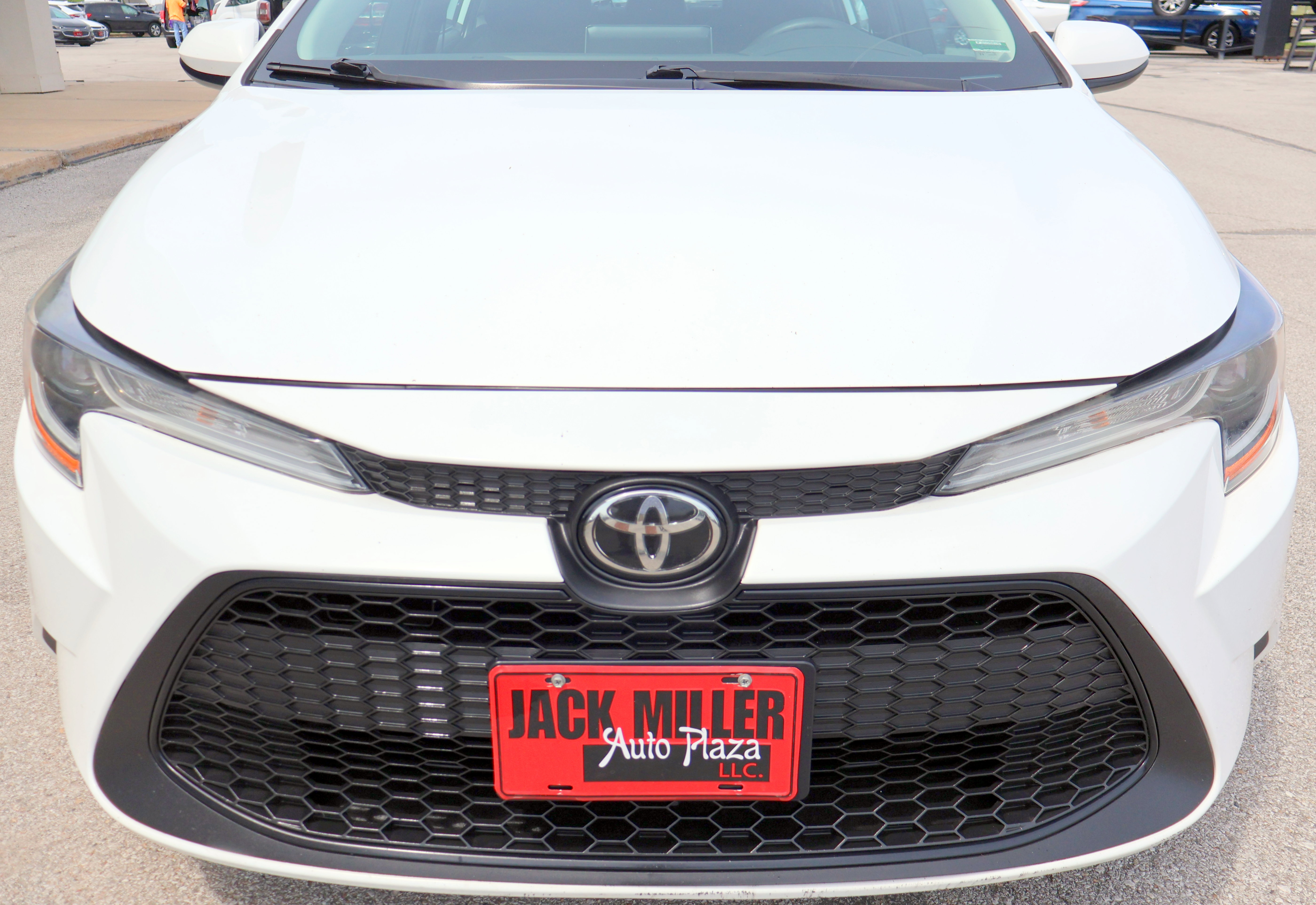 Used 2021 Toyota Corolla LE Sedan