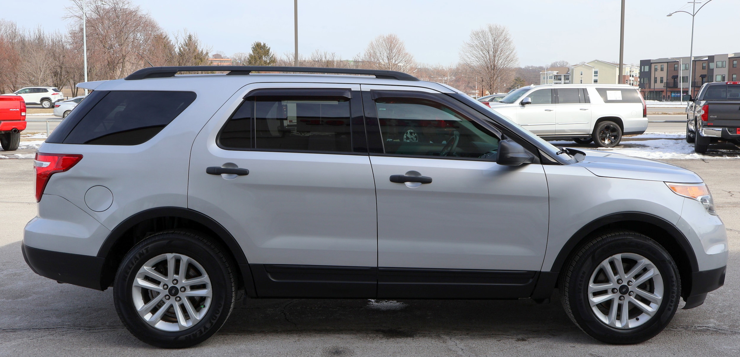 2015 Ford Explorer Base - Photo 4