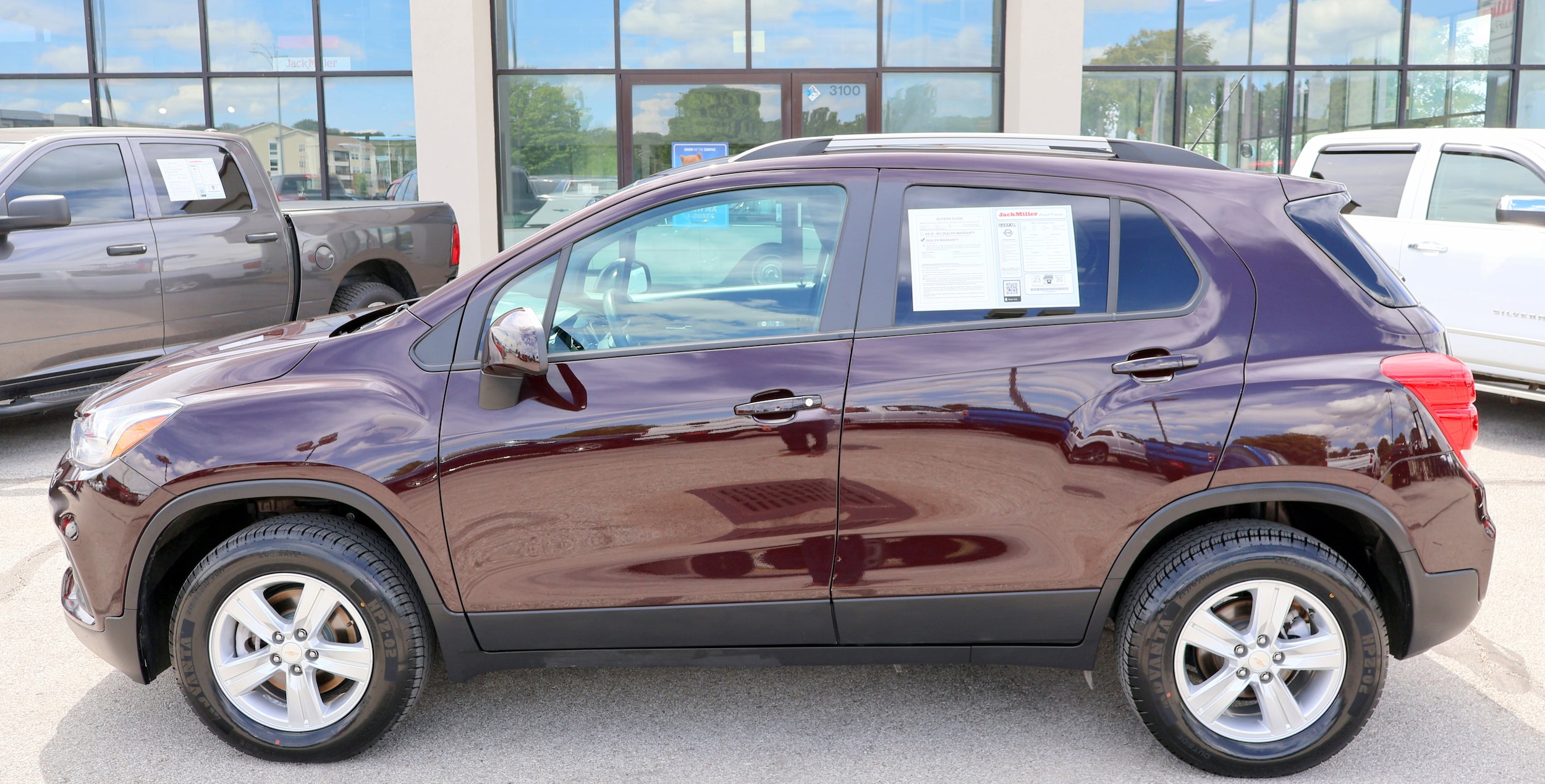 2022 Chevrolet Trax LT - Photo 10