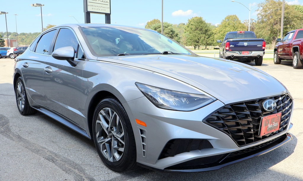 Used 2021 Hyundai Sonata SEL Sedan