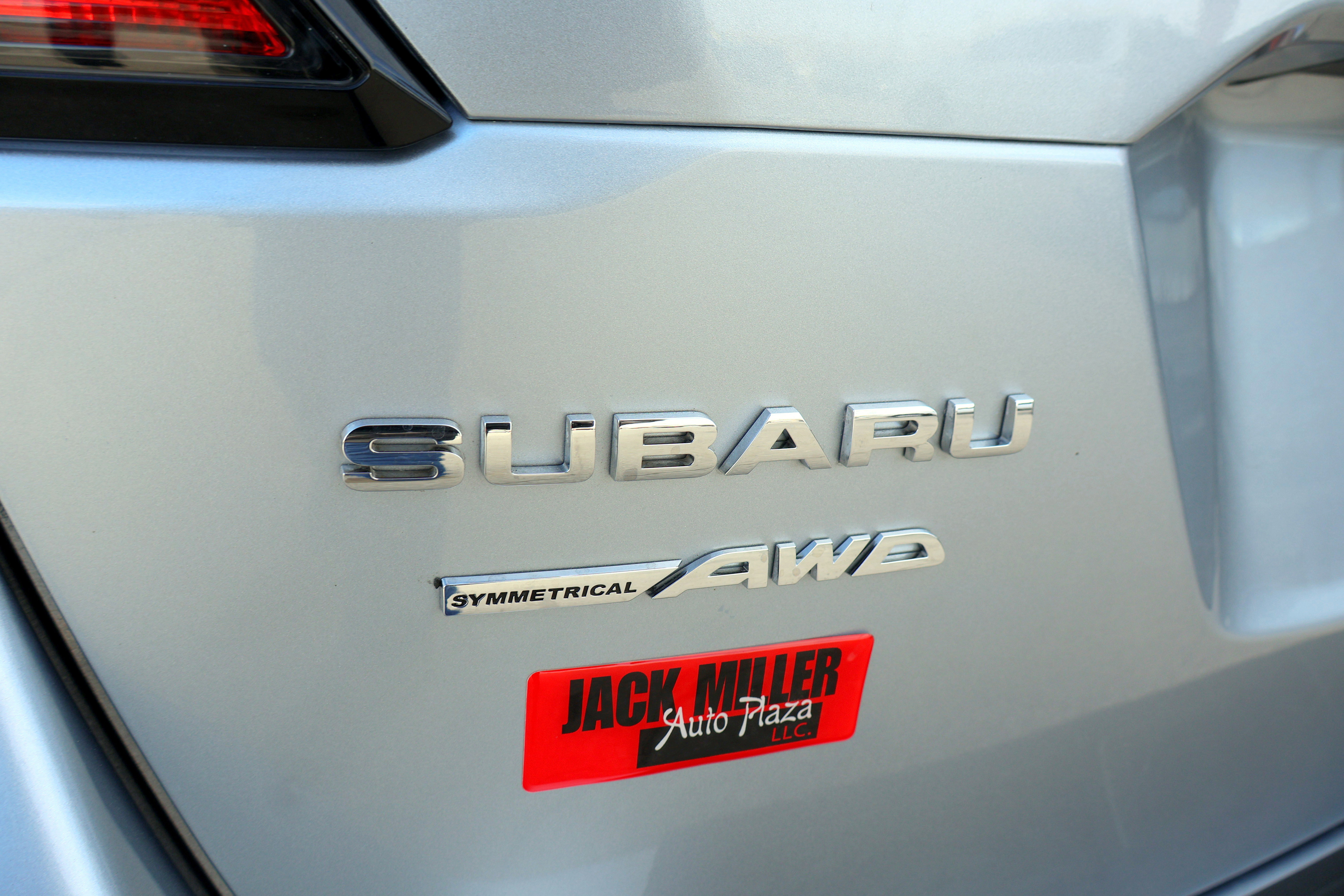 2022 Subaru Outback Limited - Photo 10