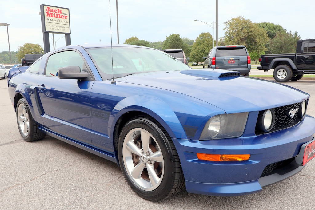 Used 2008 Ford Mustang GT Deluxe Coupe