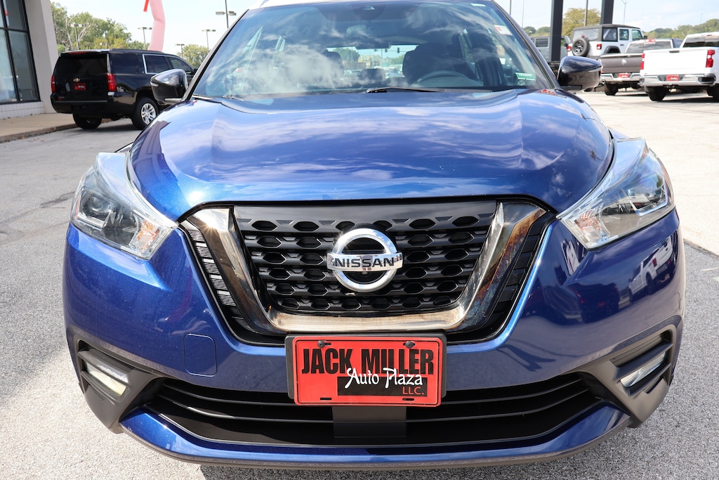 Used 2020 Nissan Kicks SR SUV