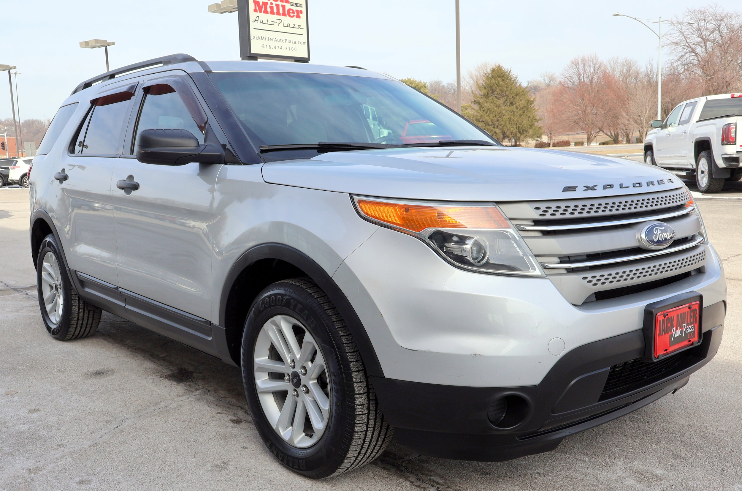 2015 Ford Explorer Base - Photo 3