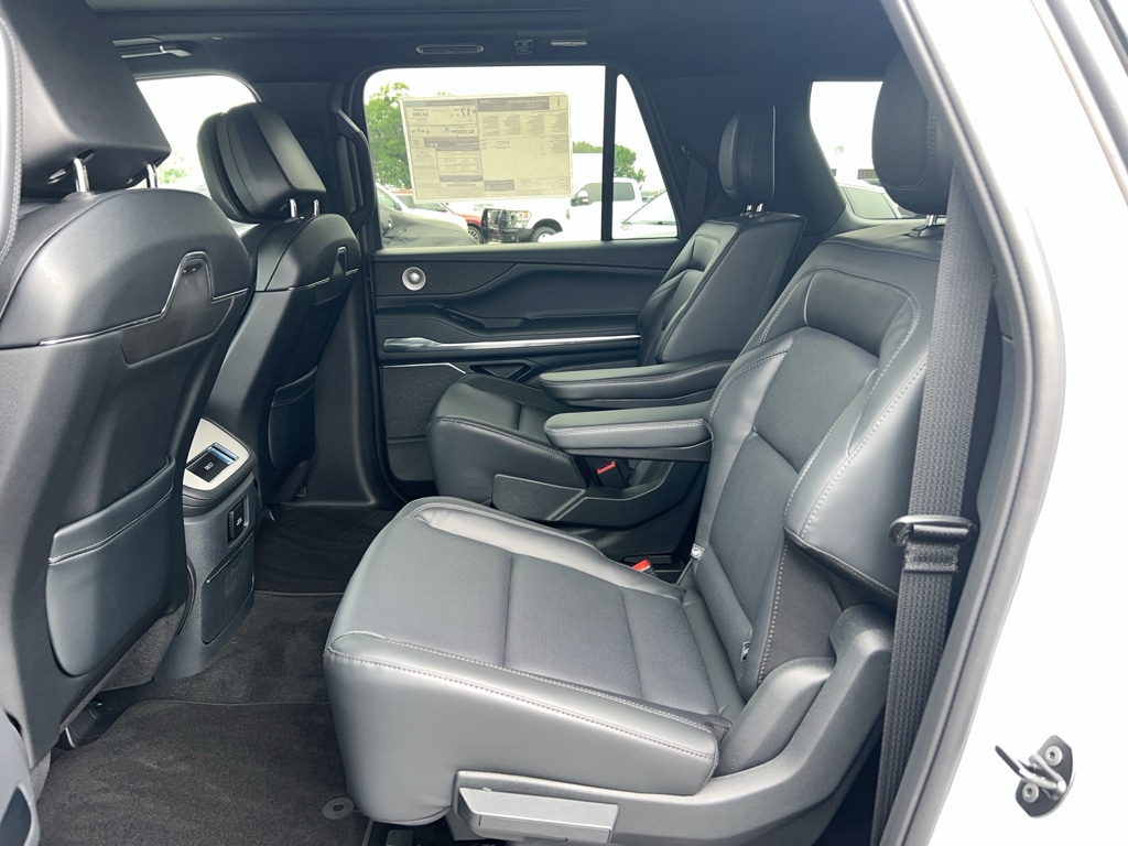2026 Lincoln Navigator Reserve L - Photo 16