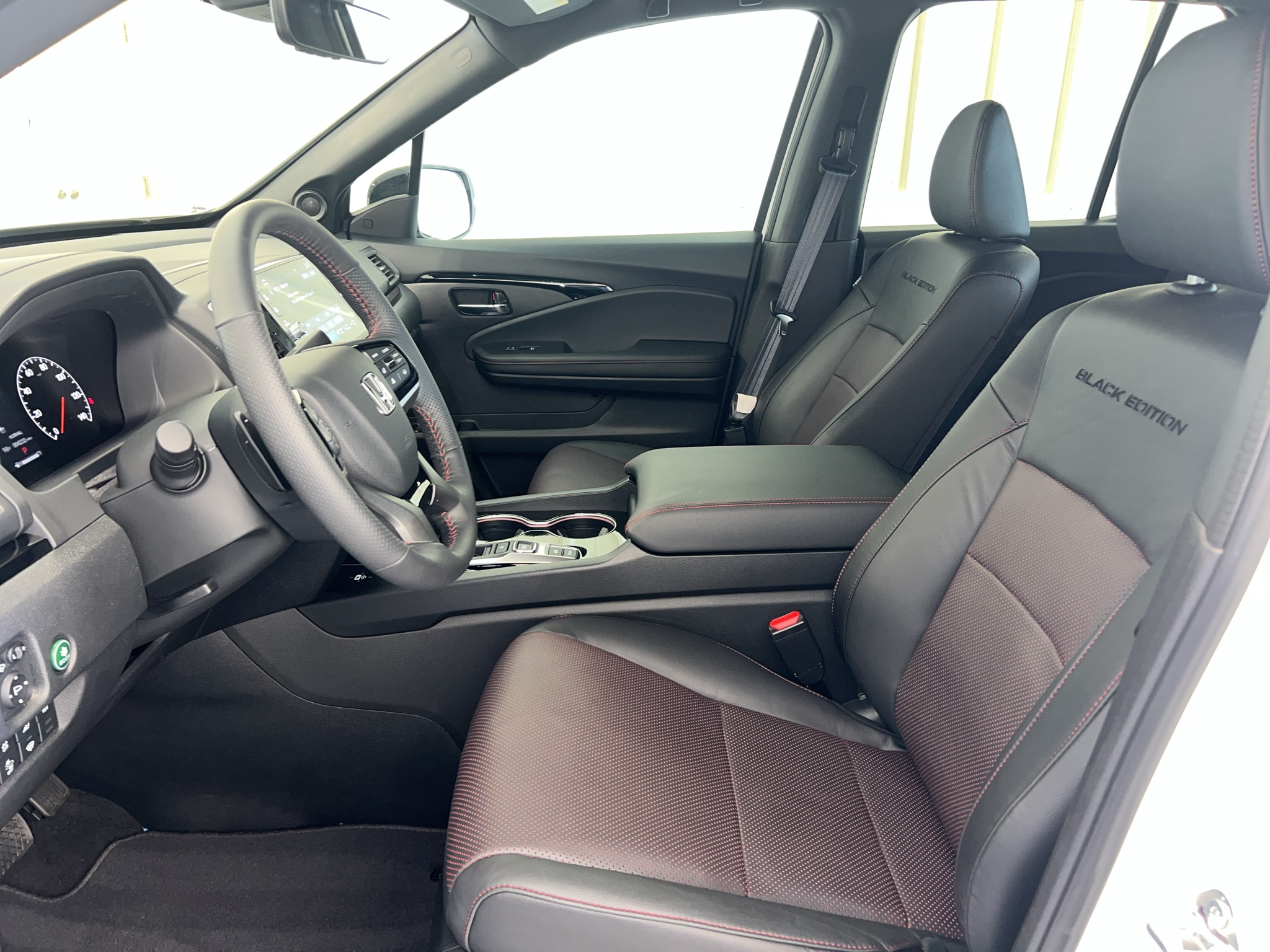 2026 Honda Ridgeline Black Edition - Photo 13