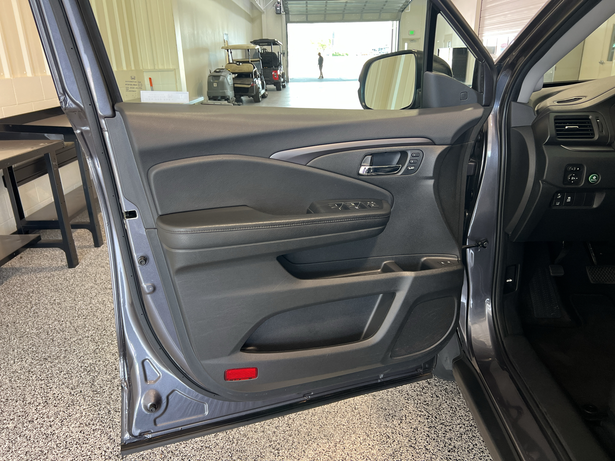 2022 Honda Pilot EX-L - Photo 23