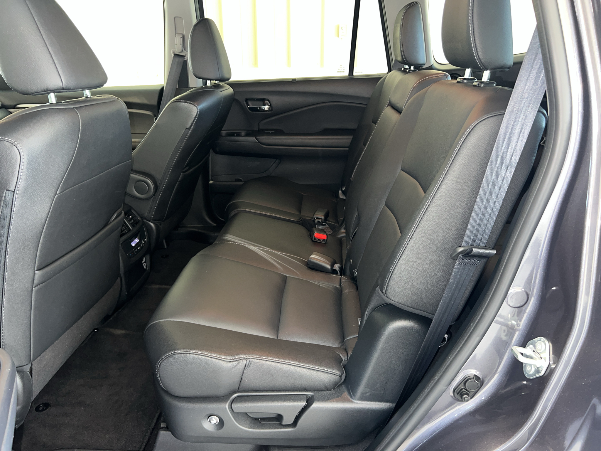 2022 Honda Pilot EX-L - Photo 18