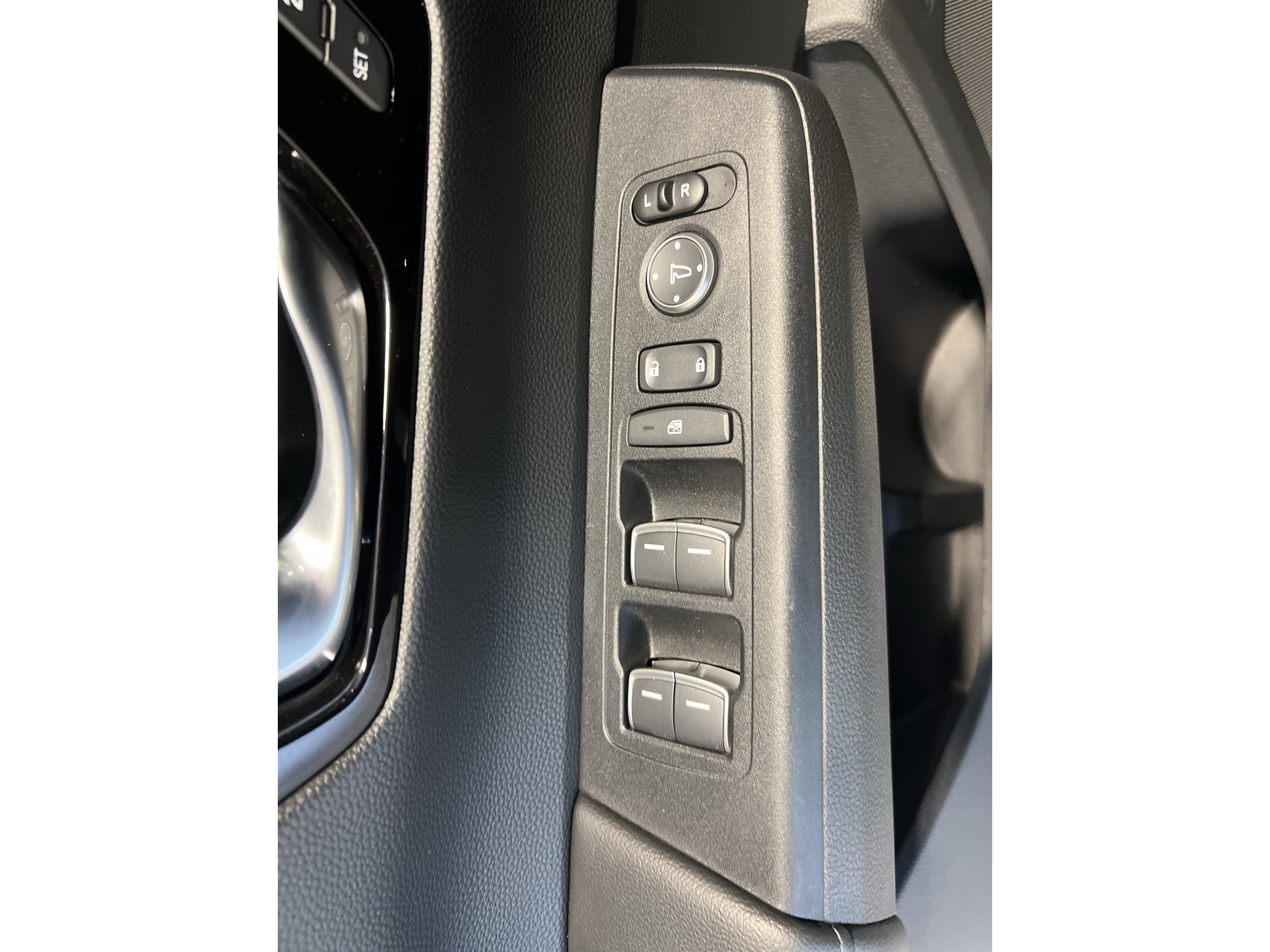 2025 Honda CR-V EX-L - Photo 20
