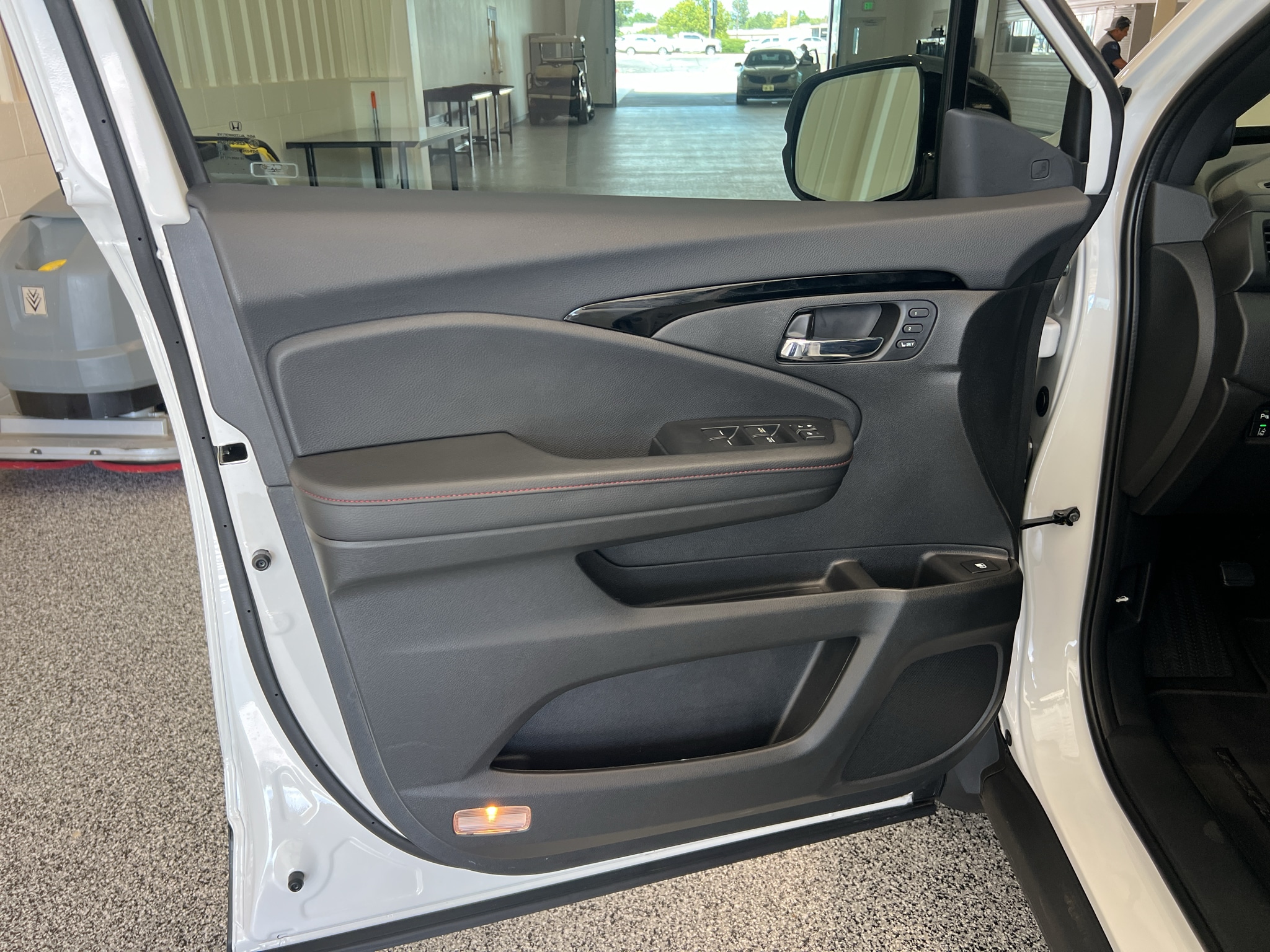 2026 Honda Ridgeline Black Edition - Photo 24