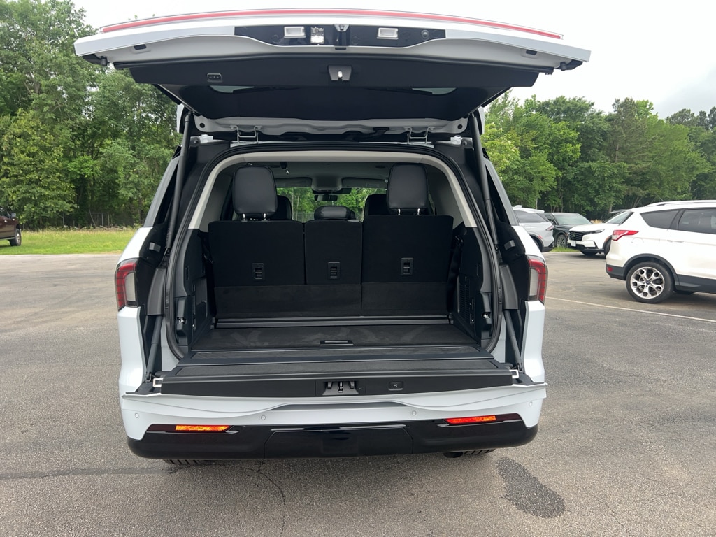 2026 Lincoln Navigator Premiere - Photo 16