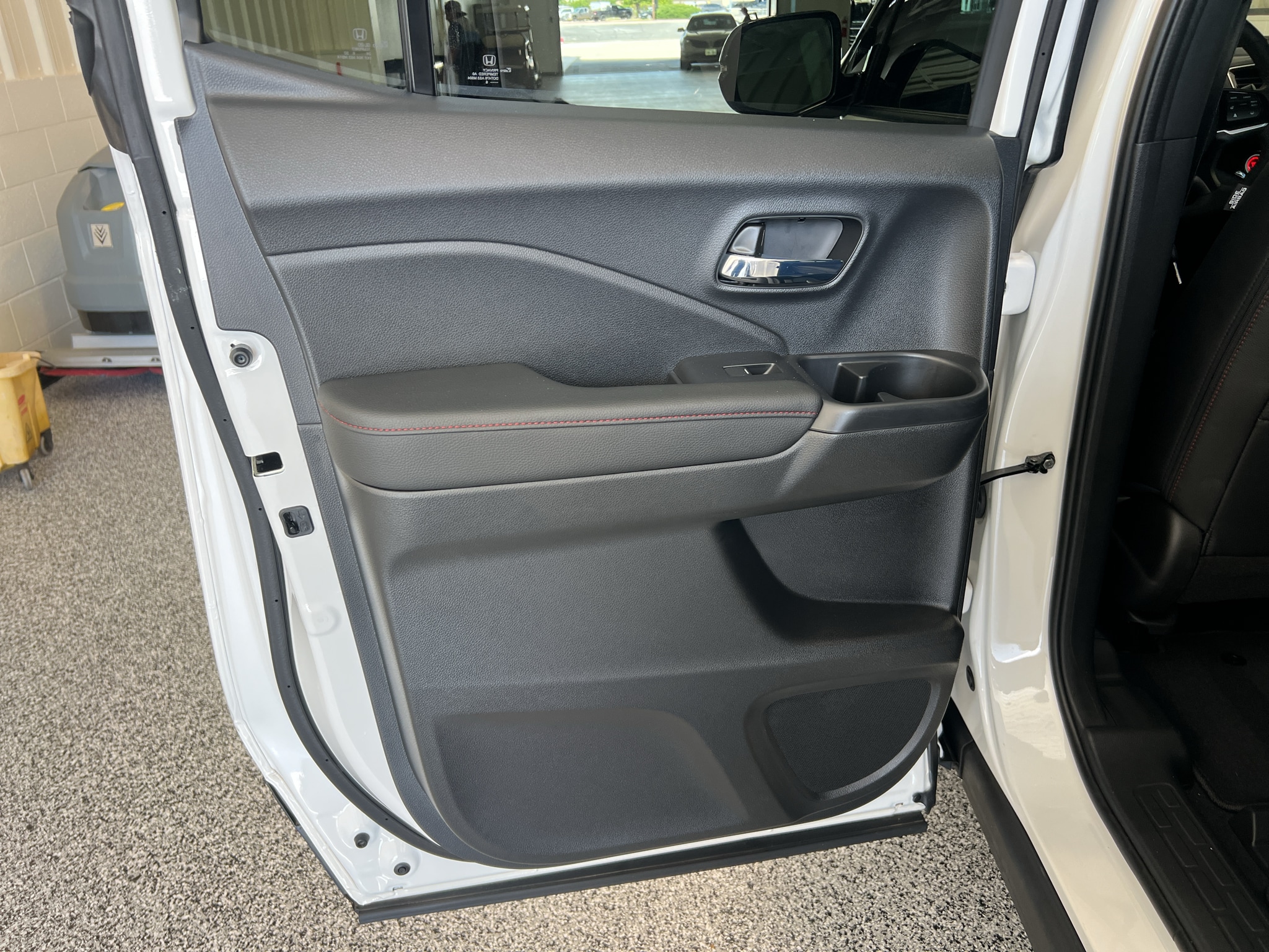 2026 Honda Ridgeline Black Edition - Photo 25