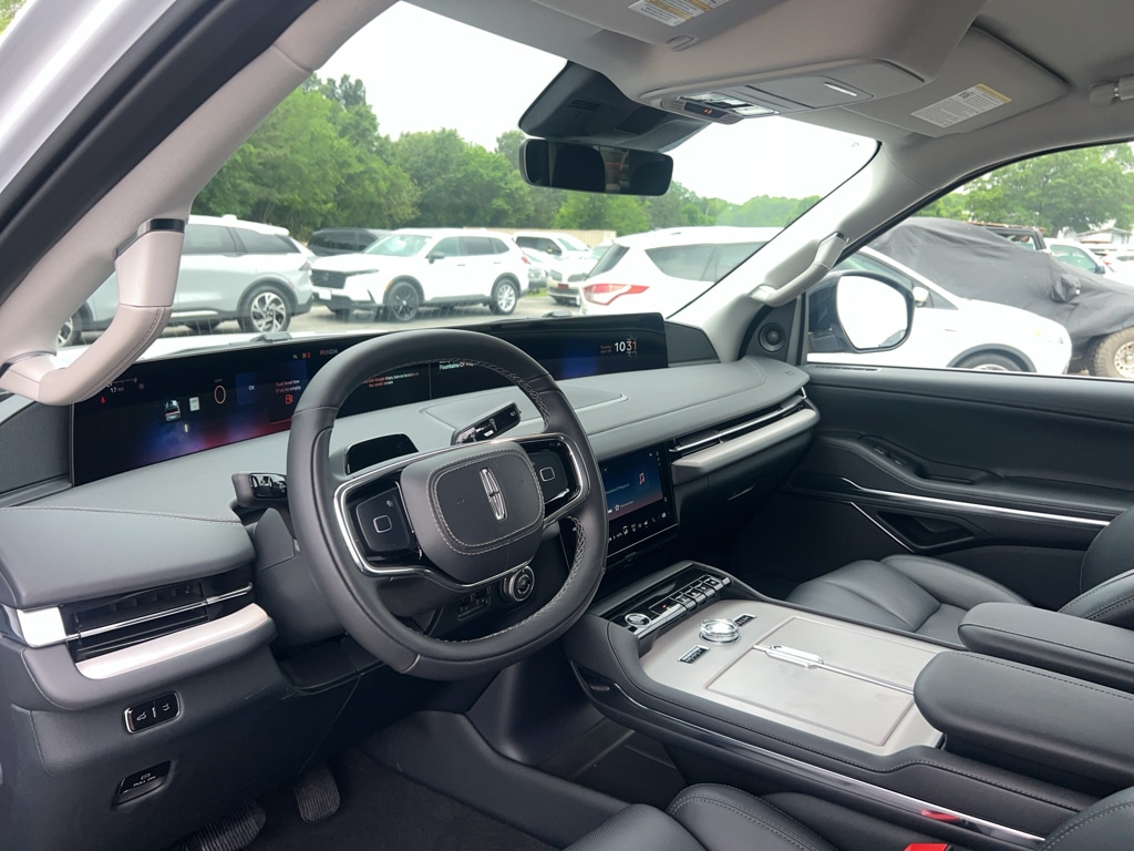2026 Lincoln Navigator Premiere - Photo 7