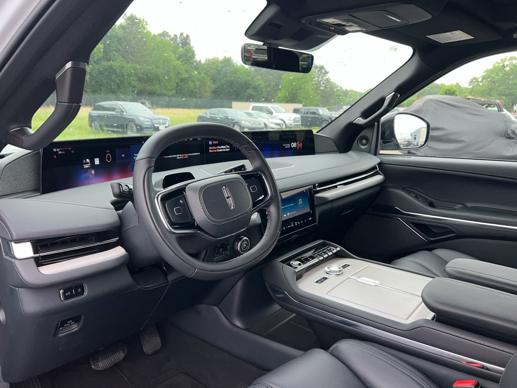2026 Lincoln Navigator Reserve L - Photo 8