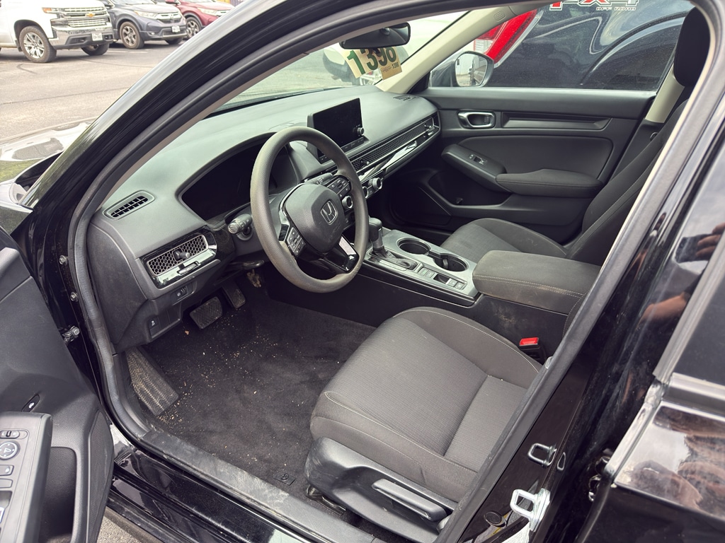 Used 2025 Honda Civic LX Sedan
