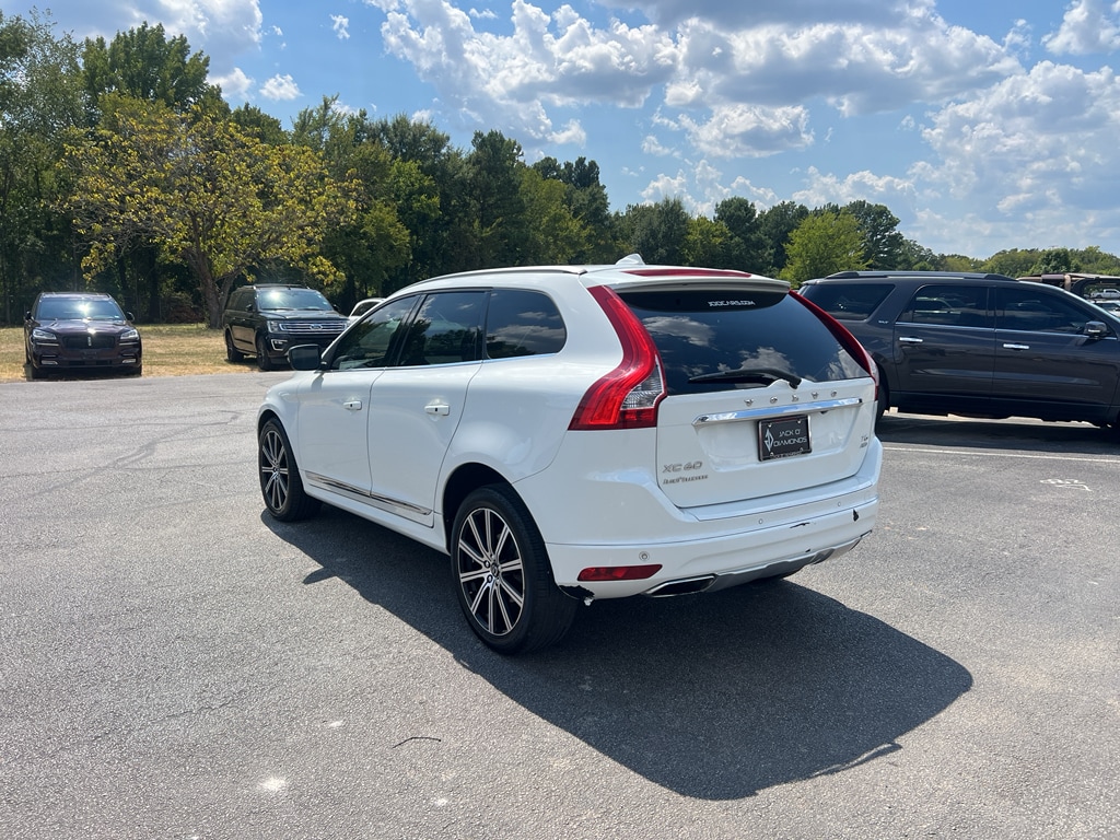 Used 2015 Volvo XC60 T6 Sport Utility