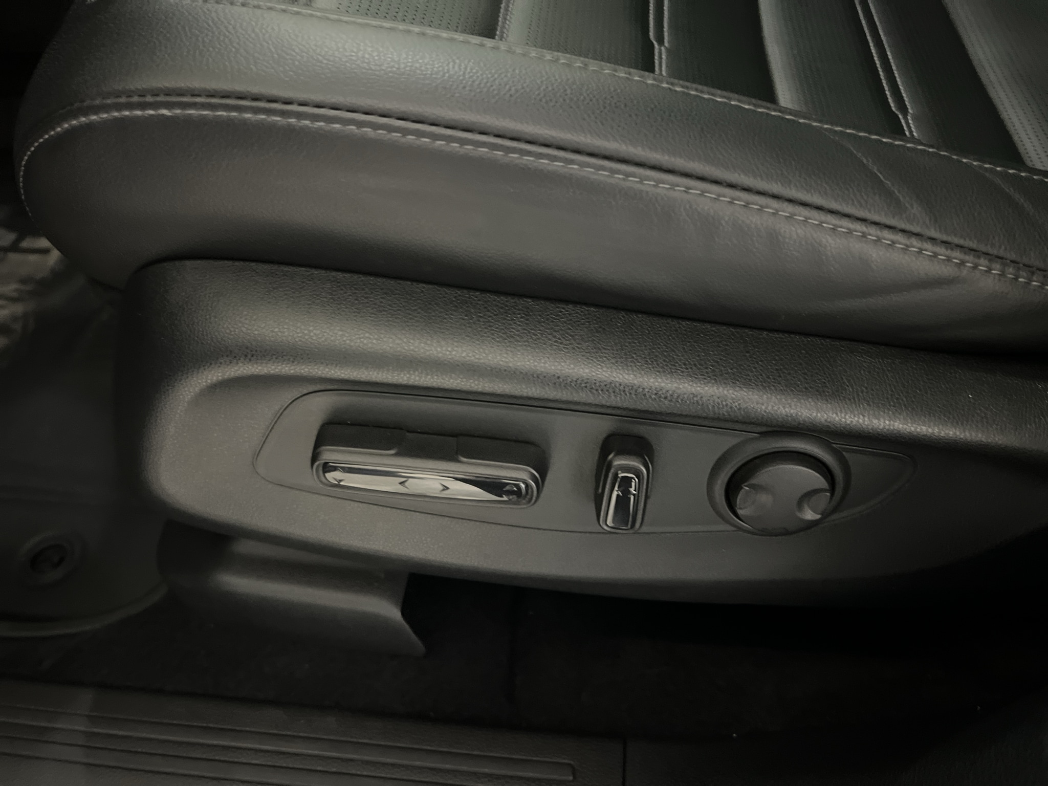 2025 Honda CR-V EX-L - Photo 22