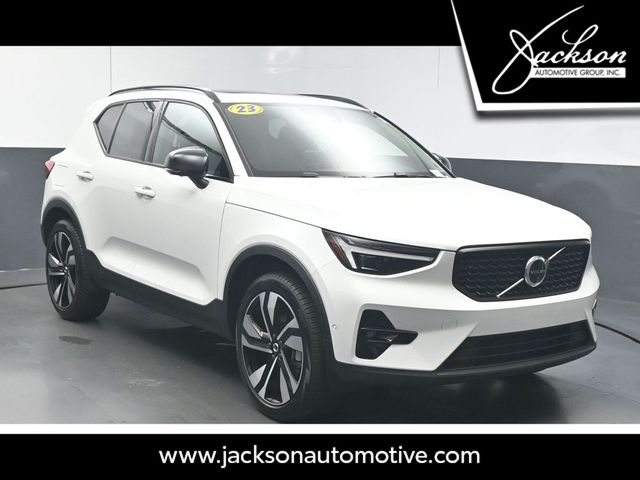 2025 Volvo XC40 Ultra