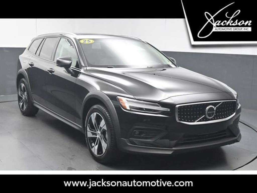 Certified 2025 Volvo V60 Cross Country B5 Plus Wagon