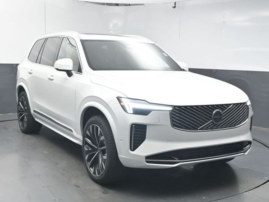 Used 2026 Volvo XC90 Plug-In Hybrid T8 Plus SUV