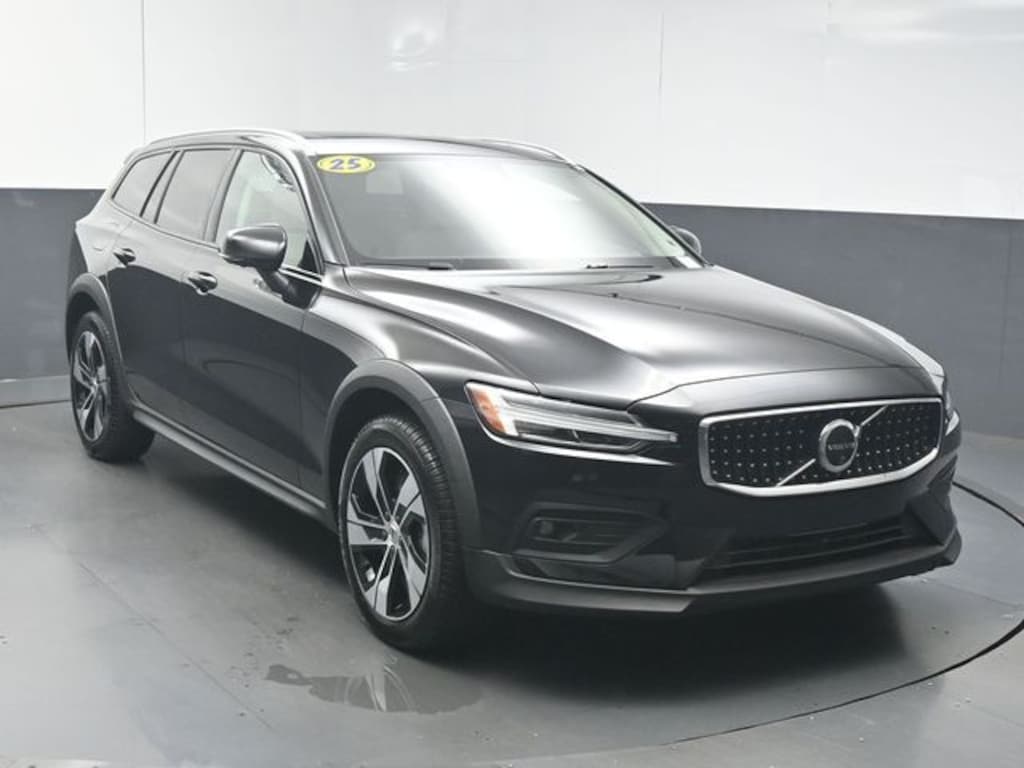 Certified 2025 Volvo V60 Cross Country B5 Plus Wagon