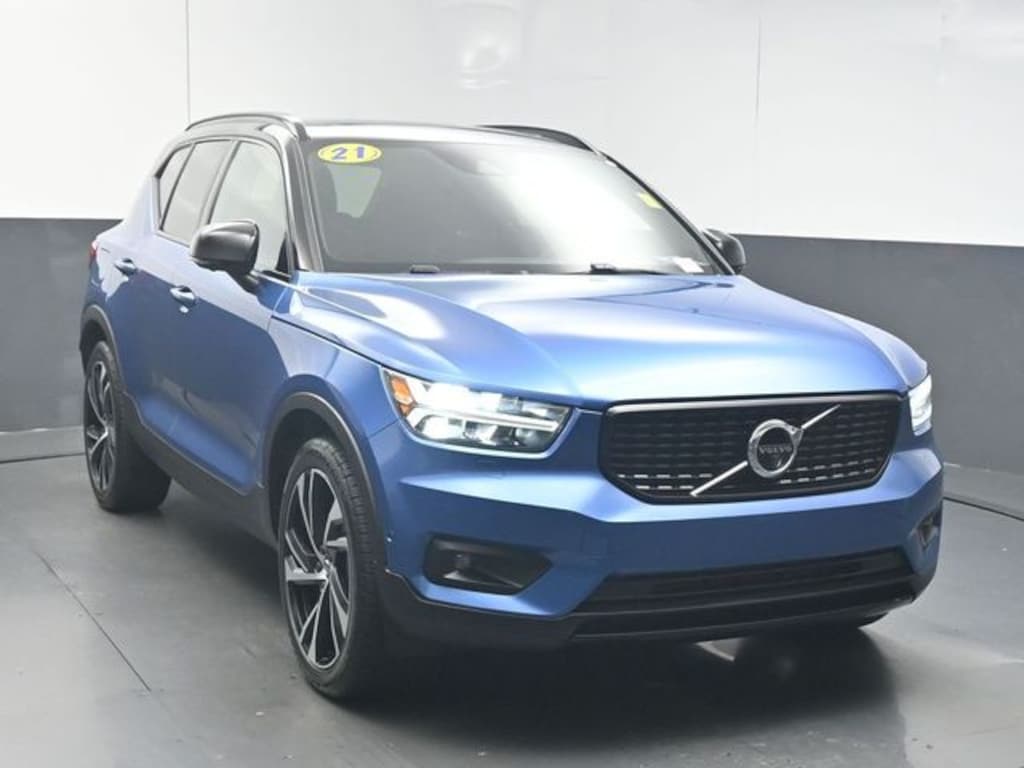 Used 2021 Volvo XC40 T4 R-Design SUV