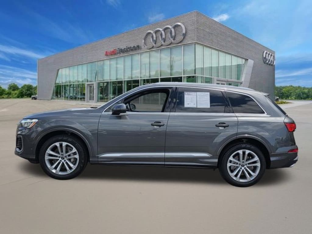 Certified 2025 Audi Q7 55 Premium SUV