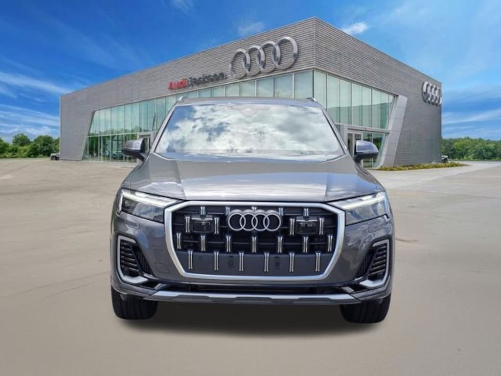 Certified 2025 Audi Q7 55 Premium SUV