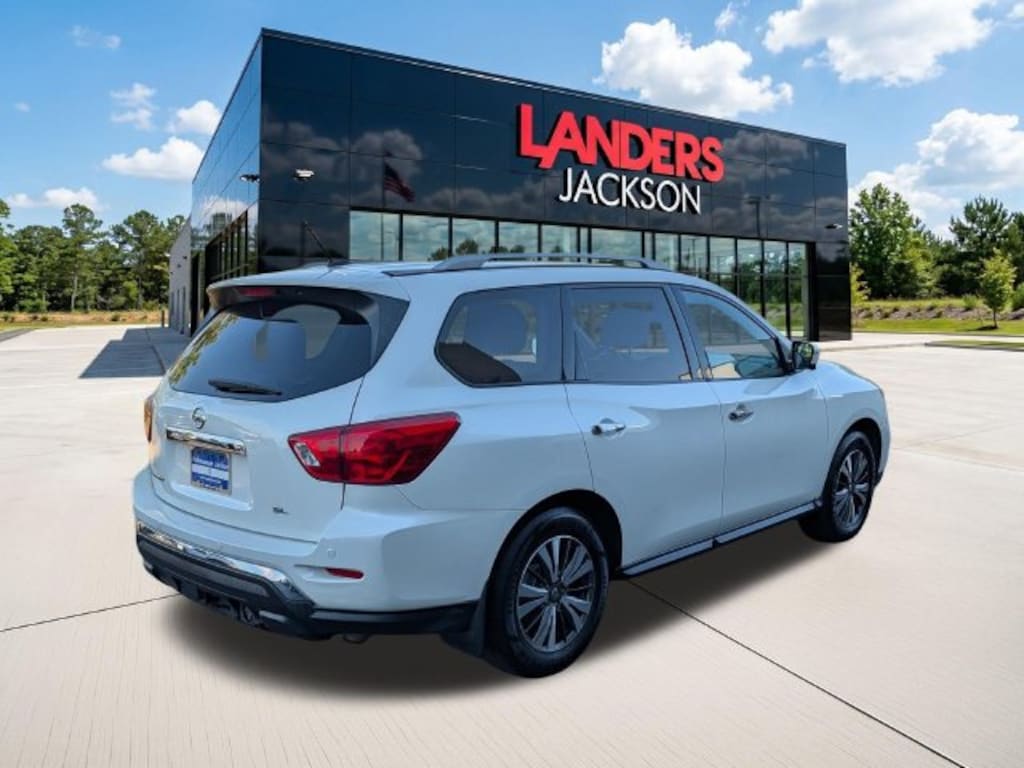 Used 2017 Nissan Pathfinder SL SUV