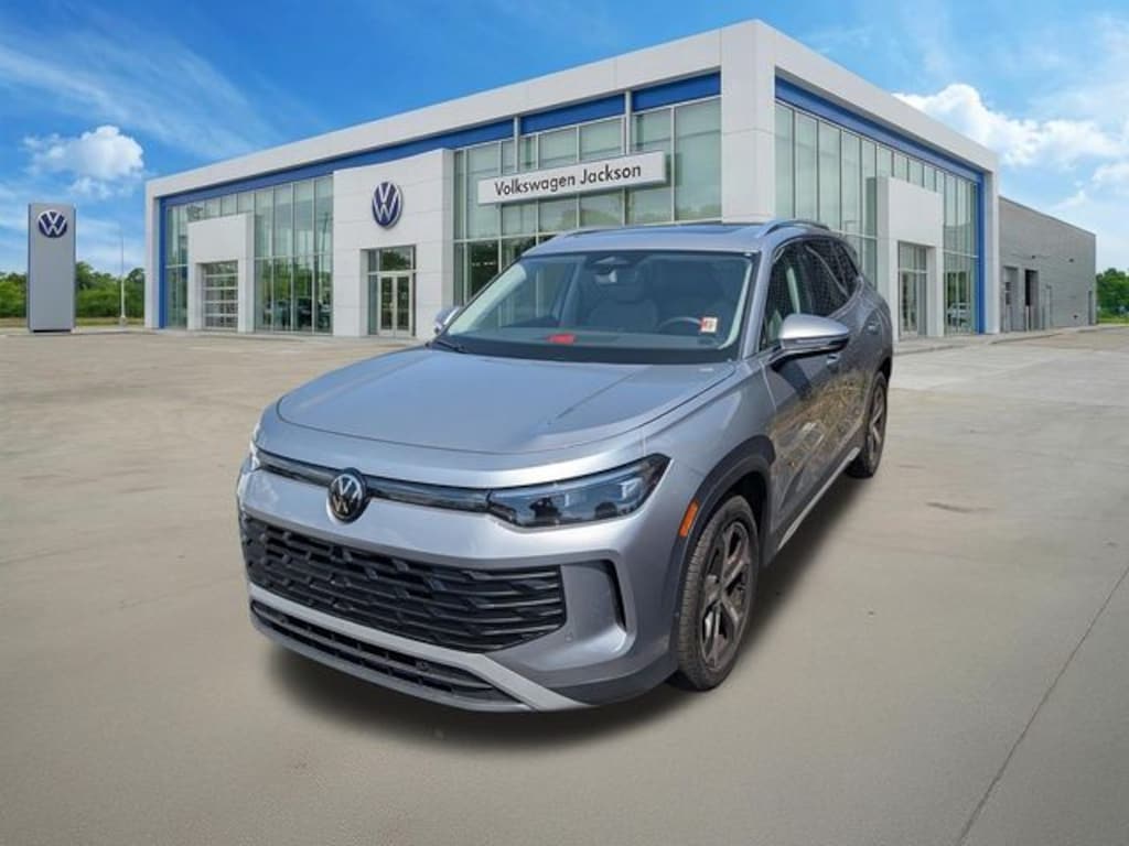 Used 2026 Volkswagen Tiguan SE SUV