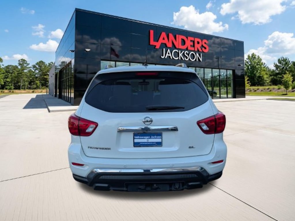 Used 2017 Nissan Pathfinder SL SUV