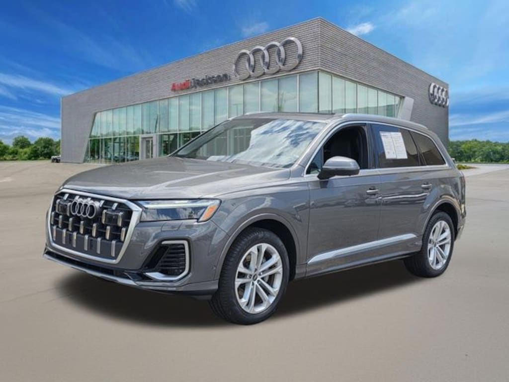 Certified 2025 Audi Q7 55 Premium SUV