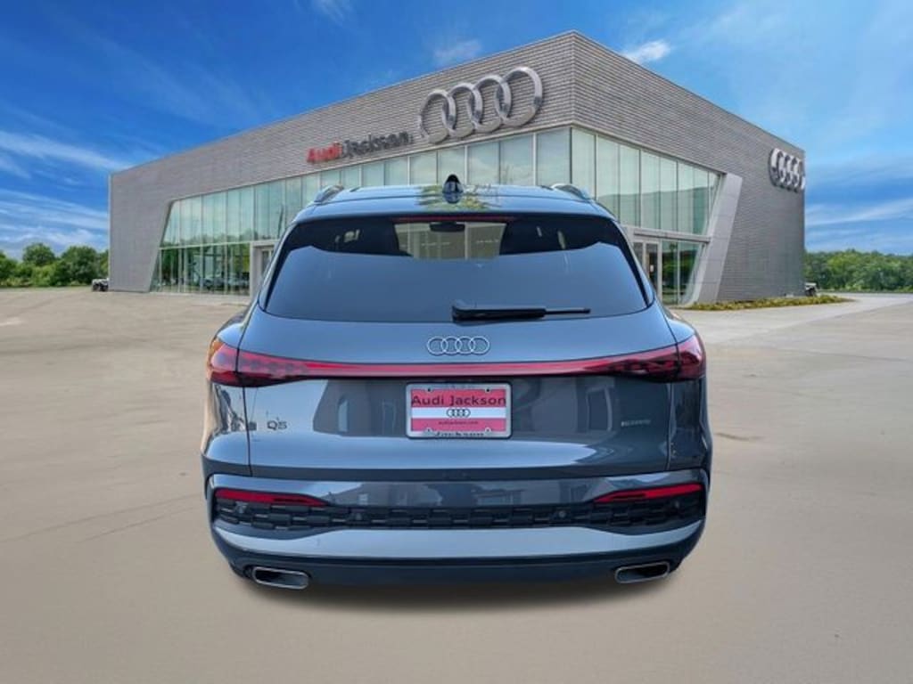 Certified 2025 Audi Q5 2.0T Premium Plus SUV