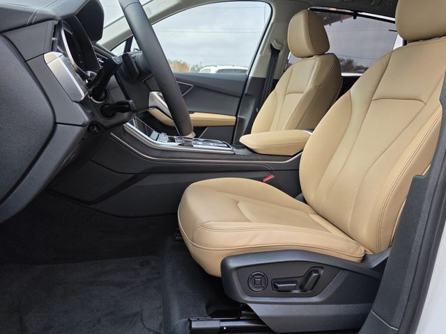 2025 Audi Q7 Premium Plus - Photo 14