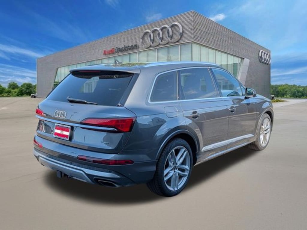 Certified 2025 Audi Q7 55 Premium Plus SUV
