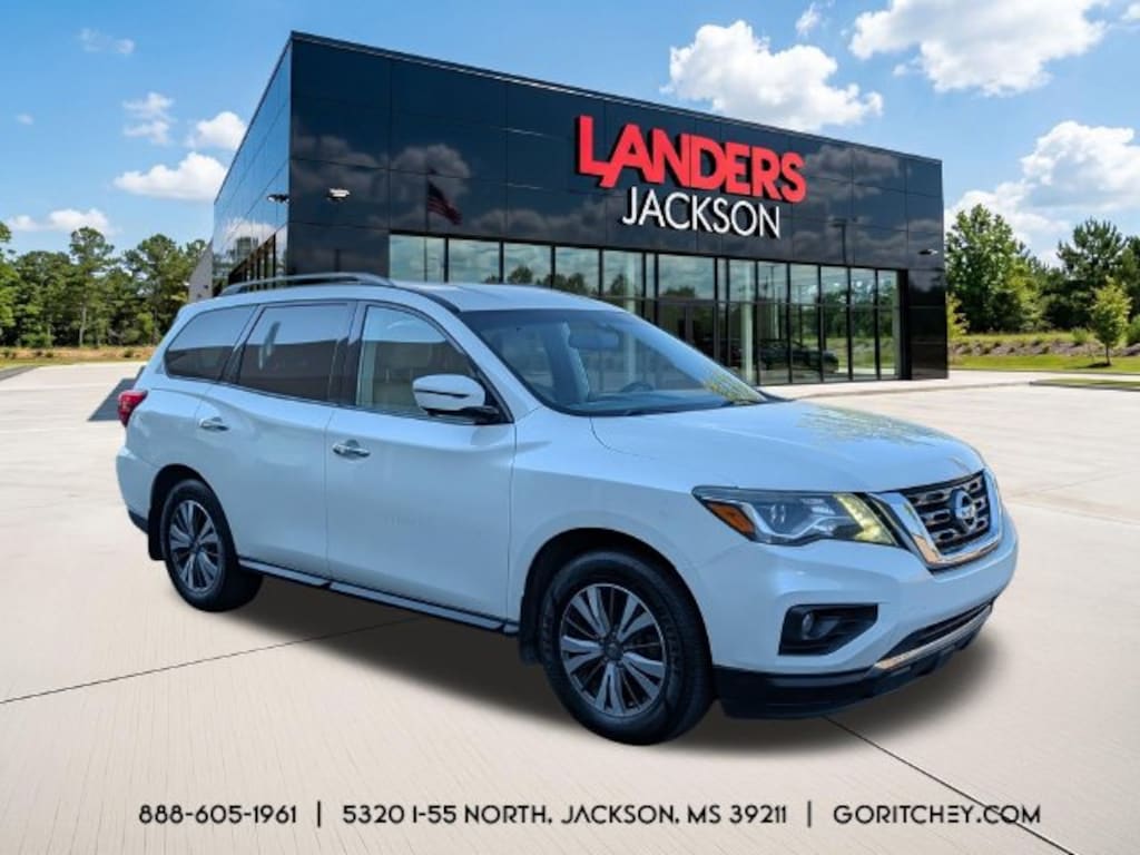 Used 2017 Nissan Pathfinder SL SUV