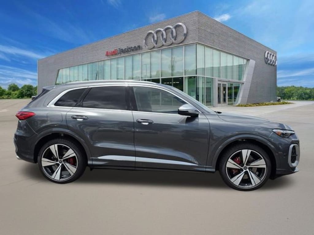 New 2026 Audi SQ5 3.0T Premium SUV