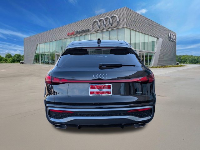 New 2026 Audi Q5 2.0T Prestige SUV