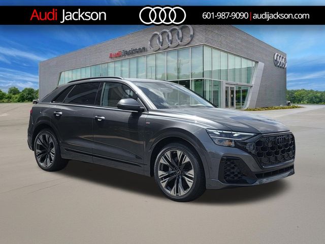  Audi Q8