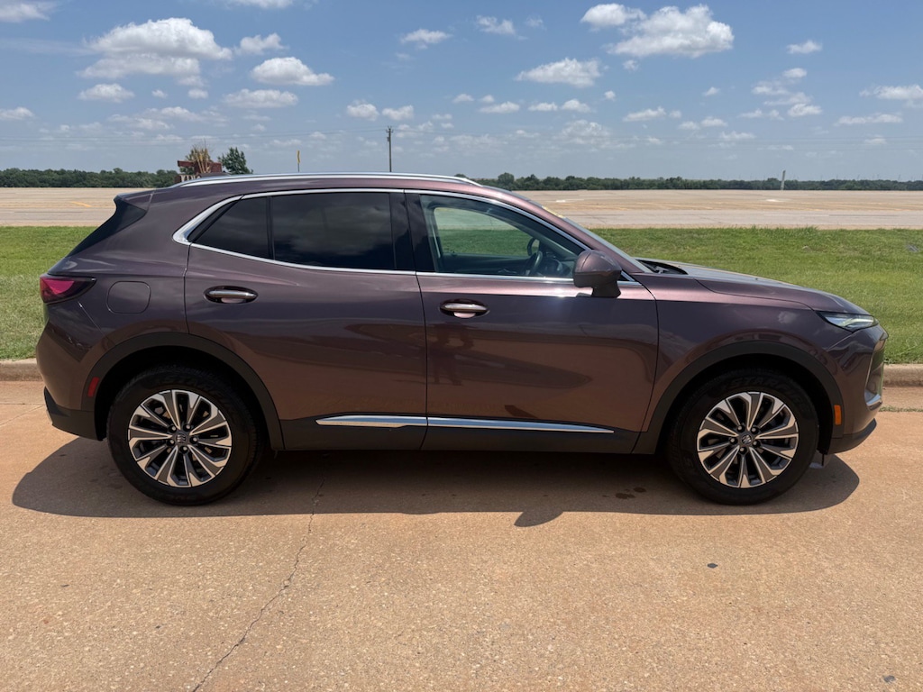 Used 2024 Buick Envision Preferred SUV