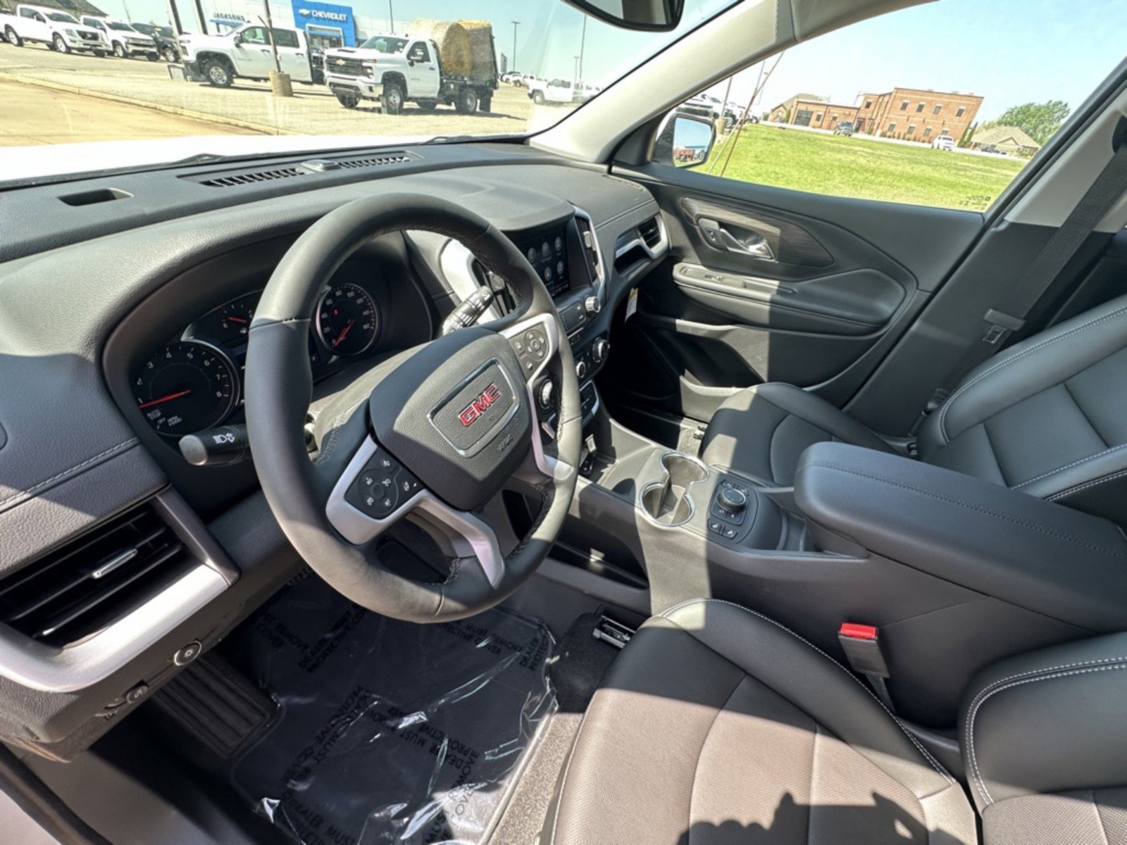 2024 GMC Terrain SLT - Photo 9